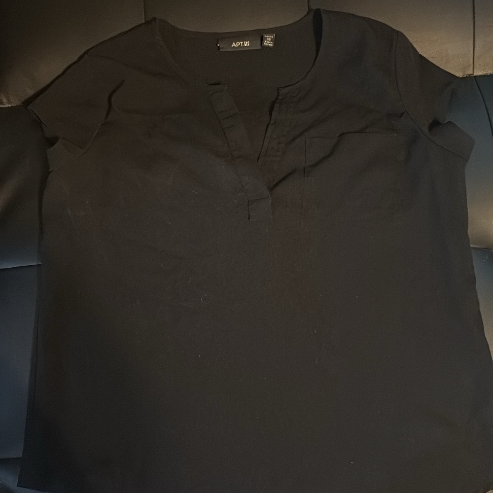 Apt. 9 Elegant Black Top